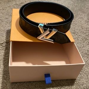 Louis Vuitton belt